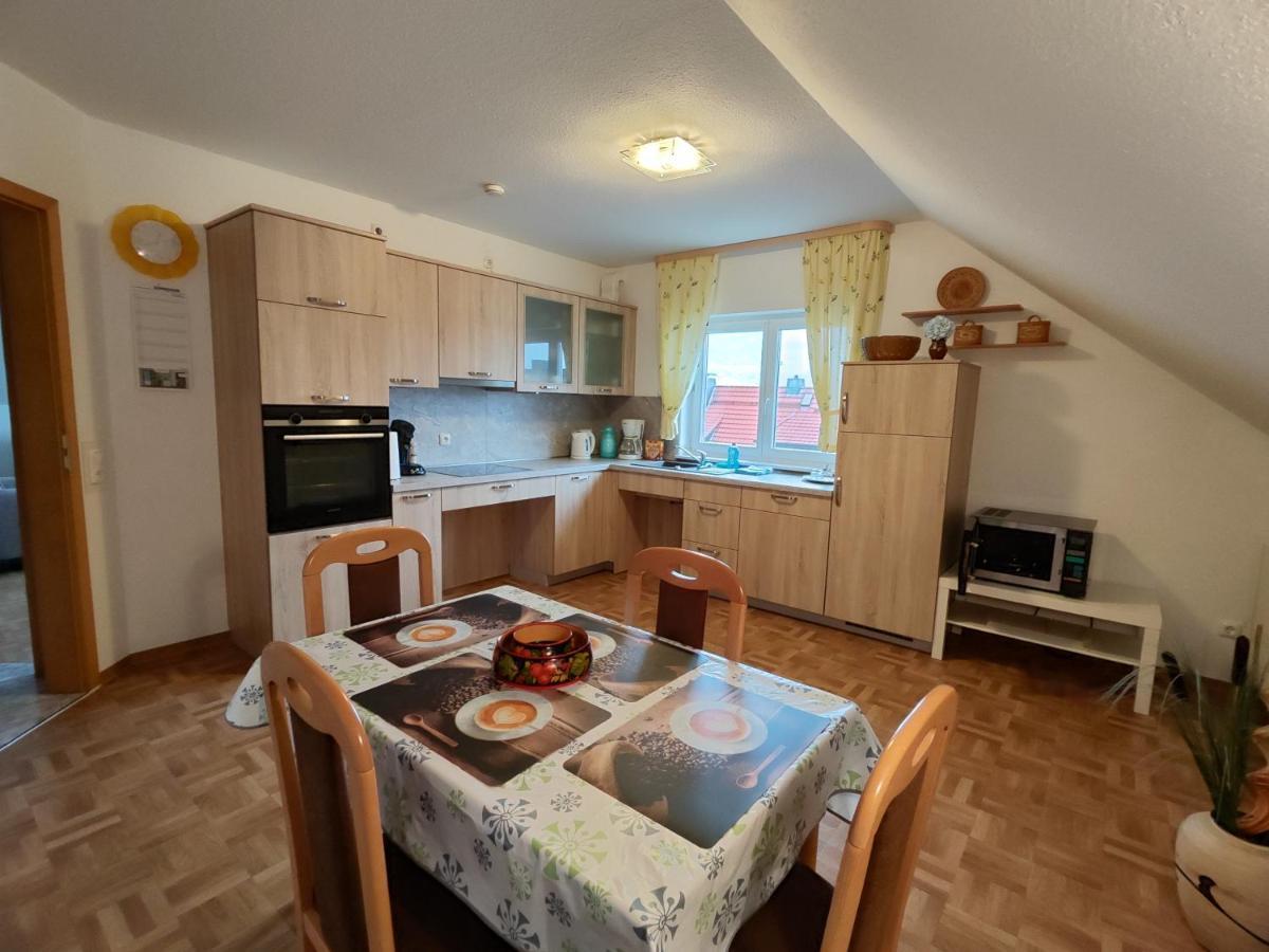 Appartement Mit Blick Auf Herkules Mit Parkplatz